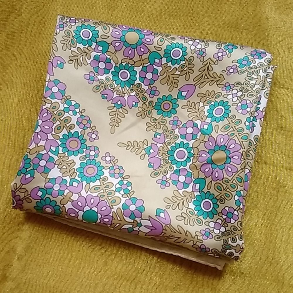 VINTAGE GLENTEX BANDANA & SCARF